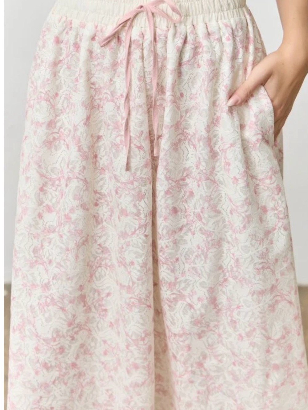 Women's Midi Drawstring Skirt in Soft Pink Floral